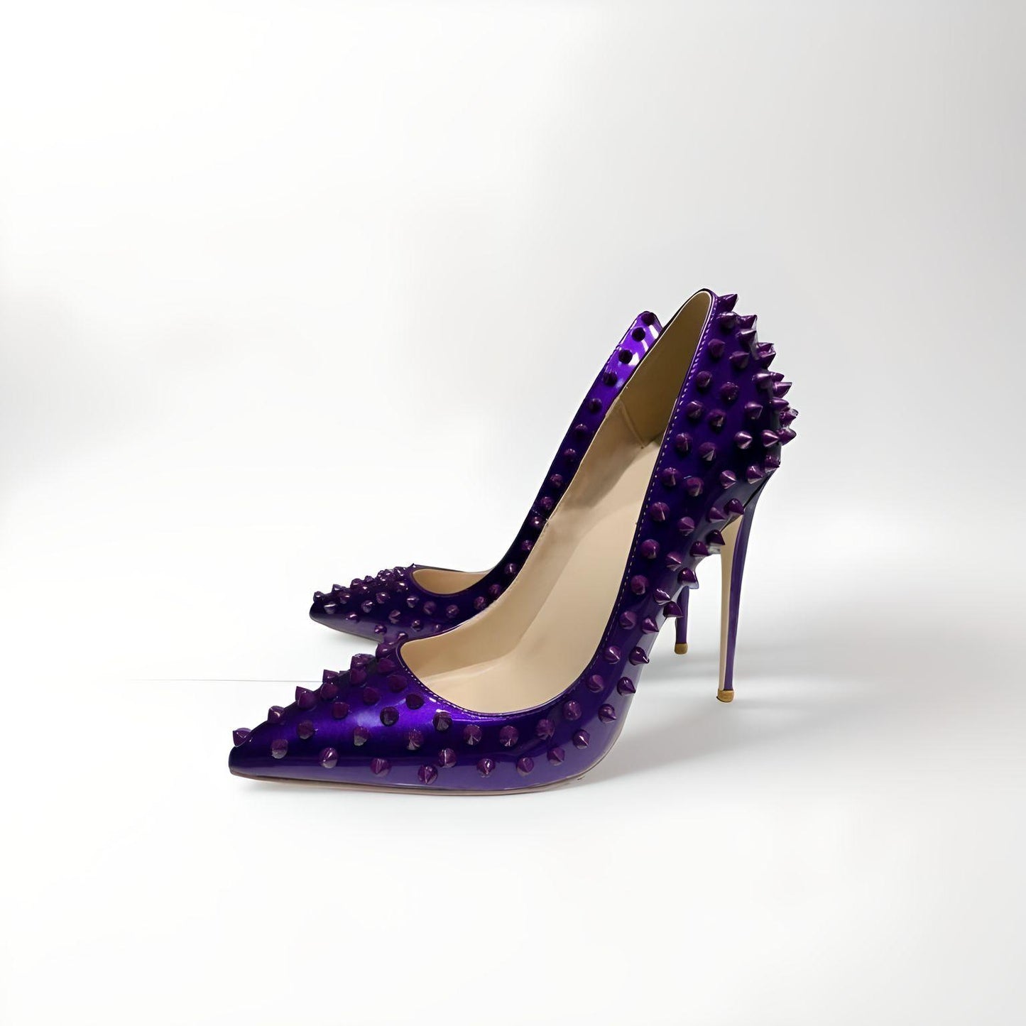 Rivet spike stiletto pumps