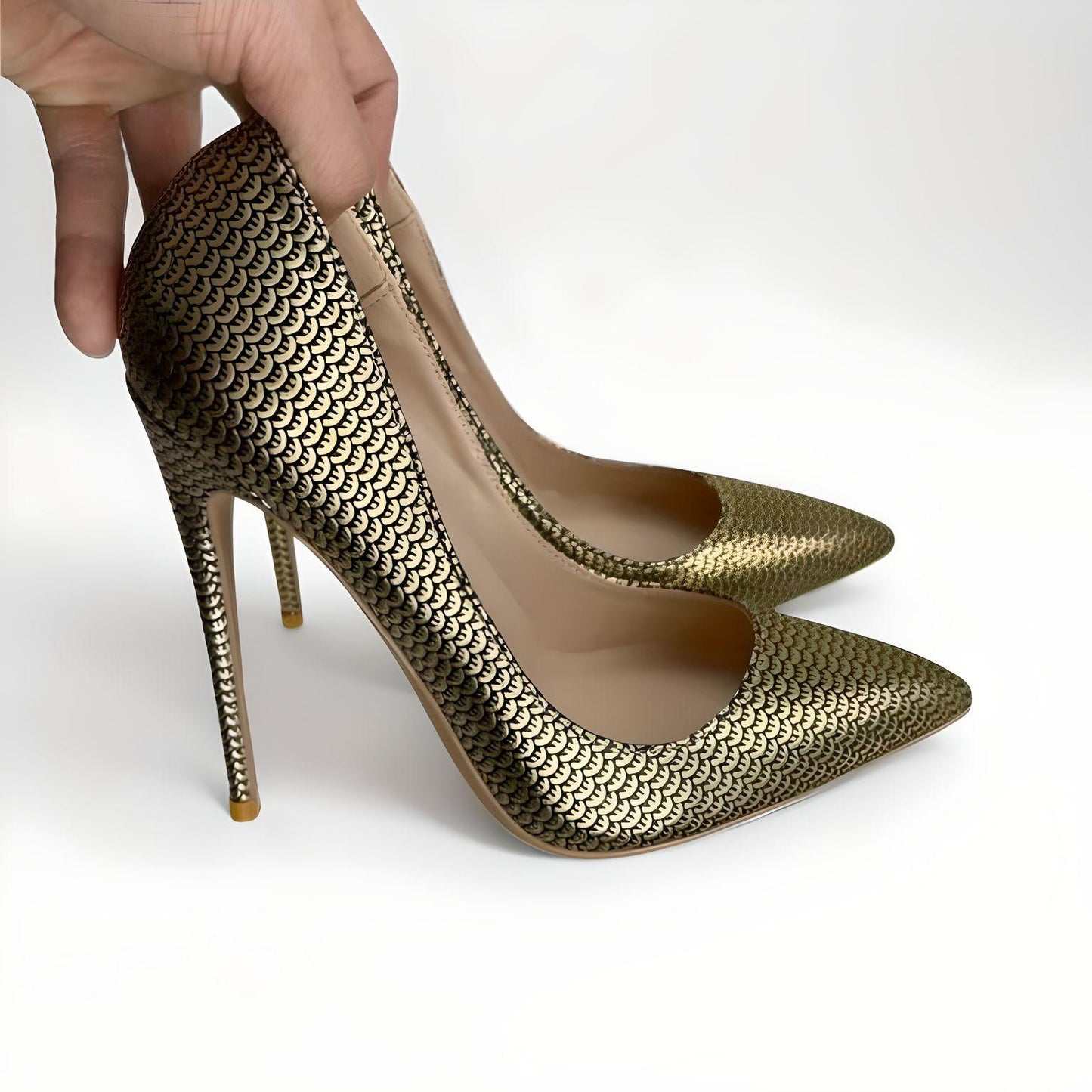 Gold stiletto pumps