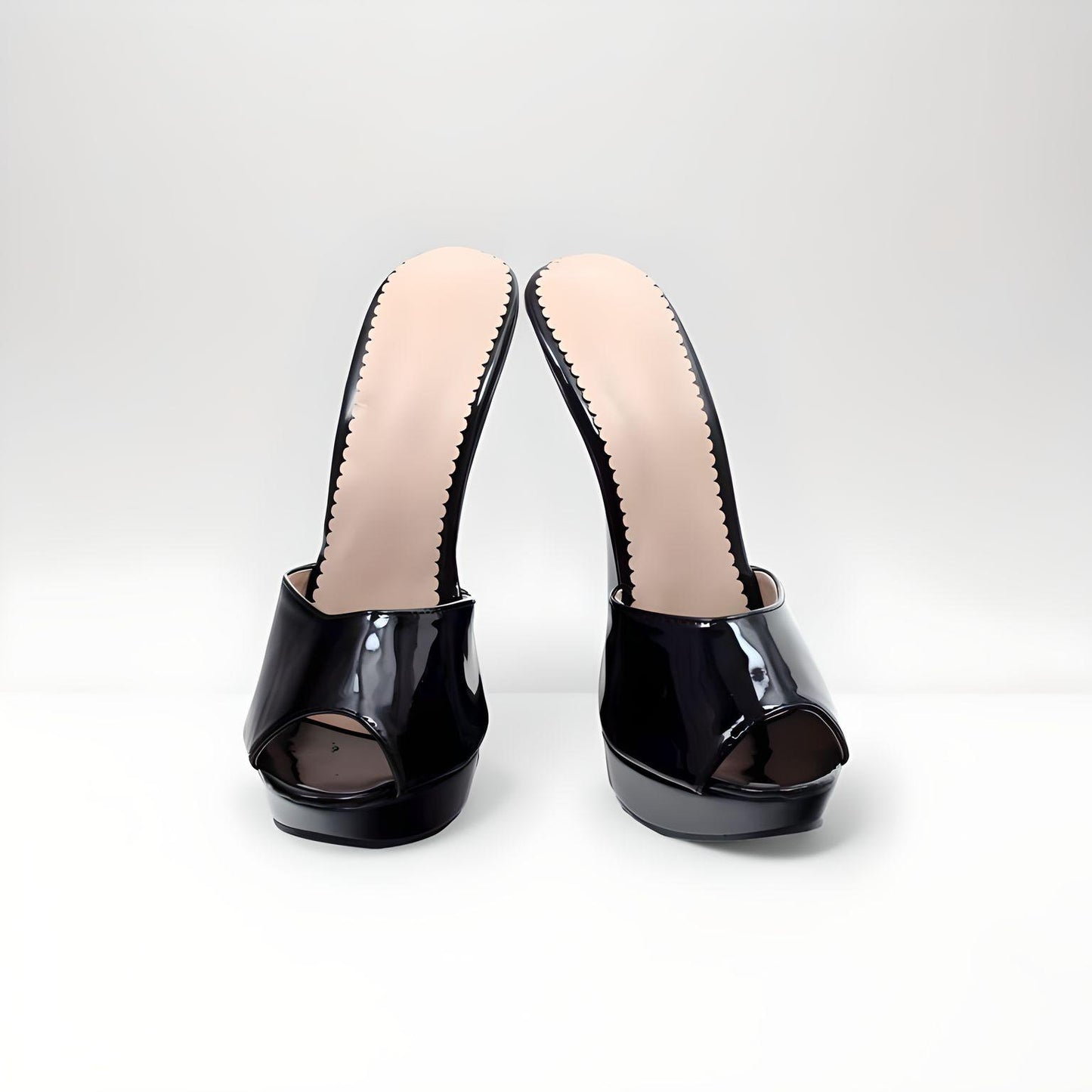 Mules compensées vernies à talon haut Ultra 18 cm