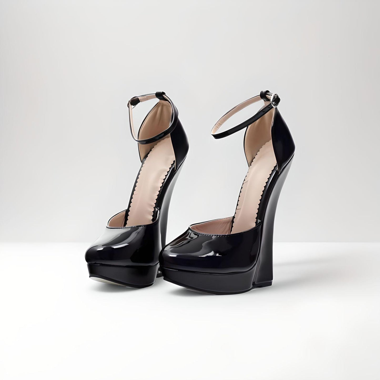 Escarpins compensés à talon haut de 18 cm avec bride à la cheville