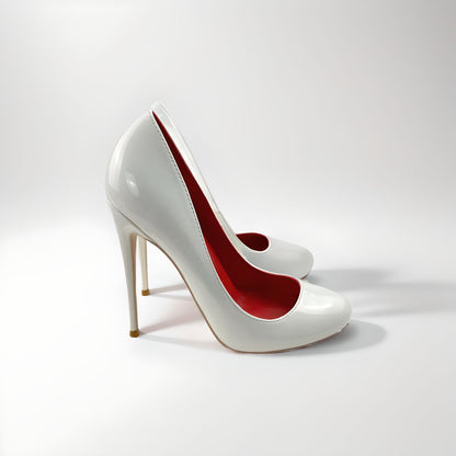 Round toe patent stiletto pumps