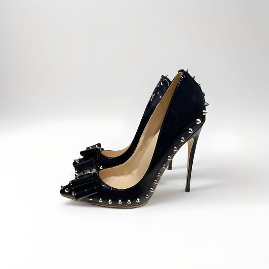 Rivet spike stiletto pumps