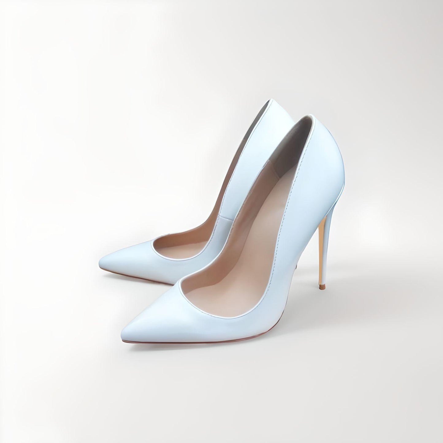 Classic style stiletto pumps