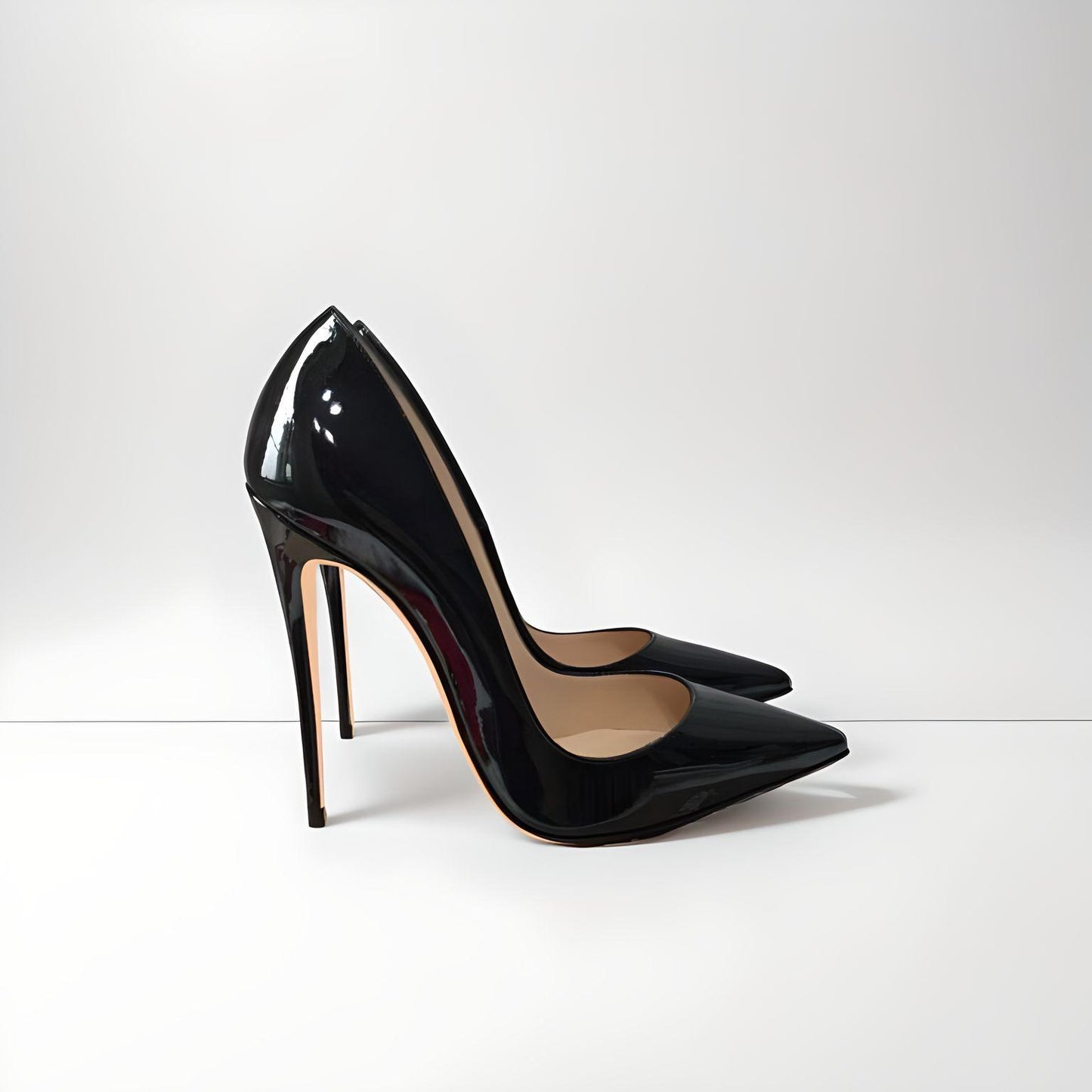 Classic style stiletto pumps