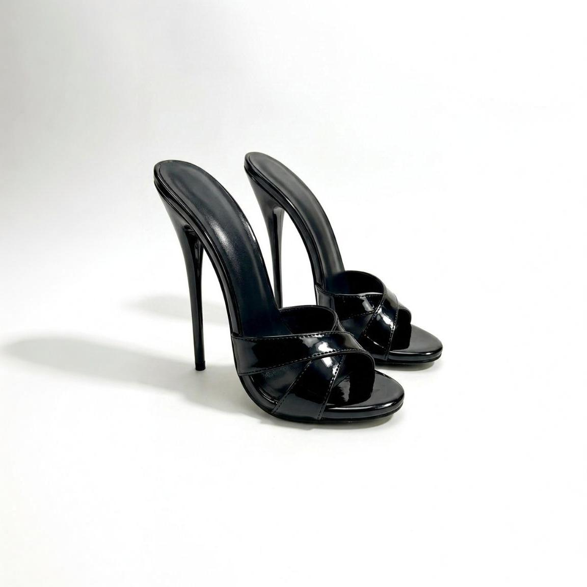 Pantoletten mit Riemchen-Stiletto und runder Spitze, 18 cm