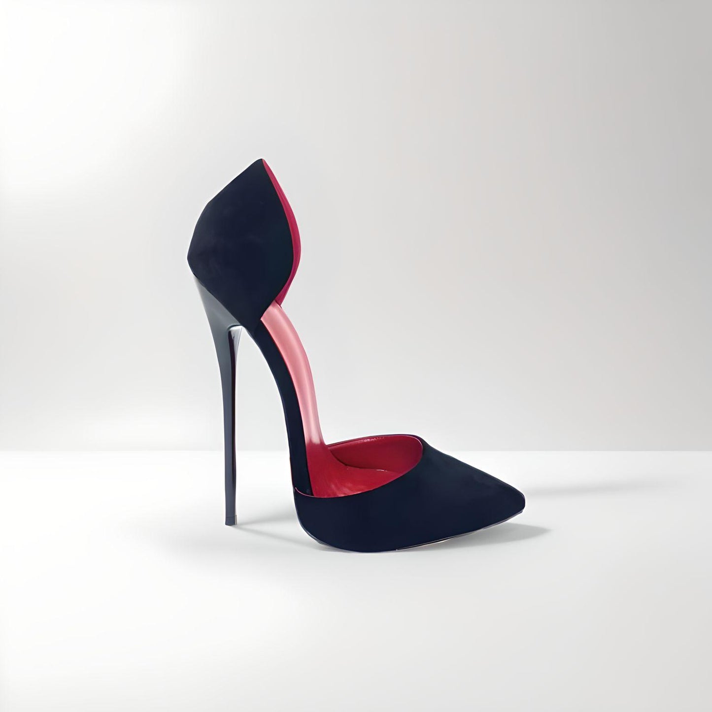 D'Orsay – Fetisch-Pumps aus Wildleder mit extrem spitzen Stilettos